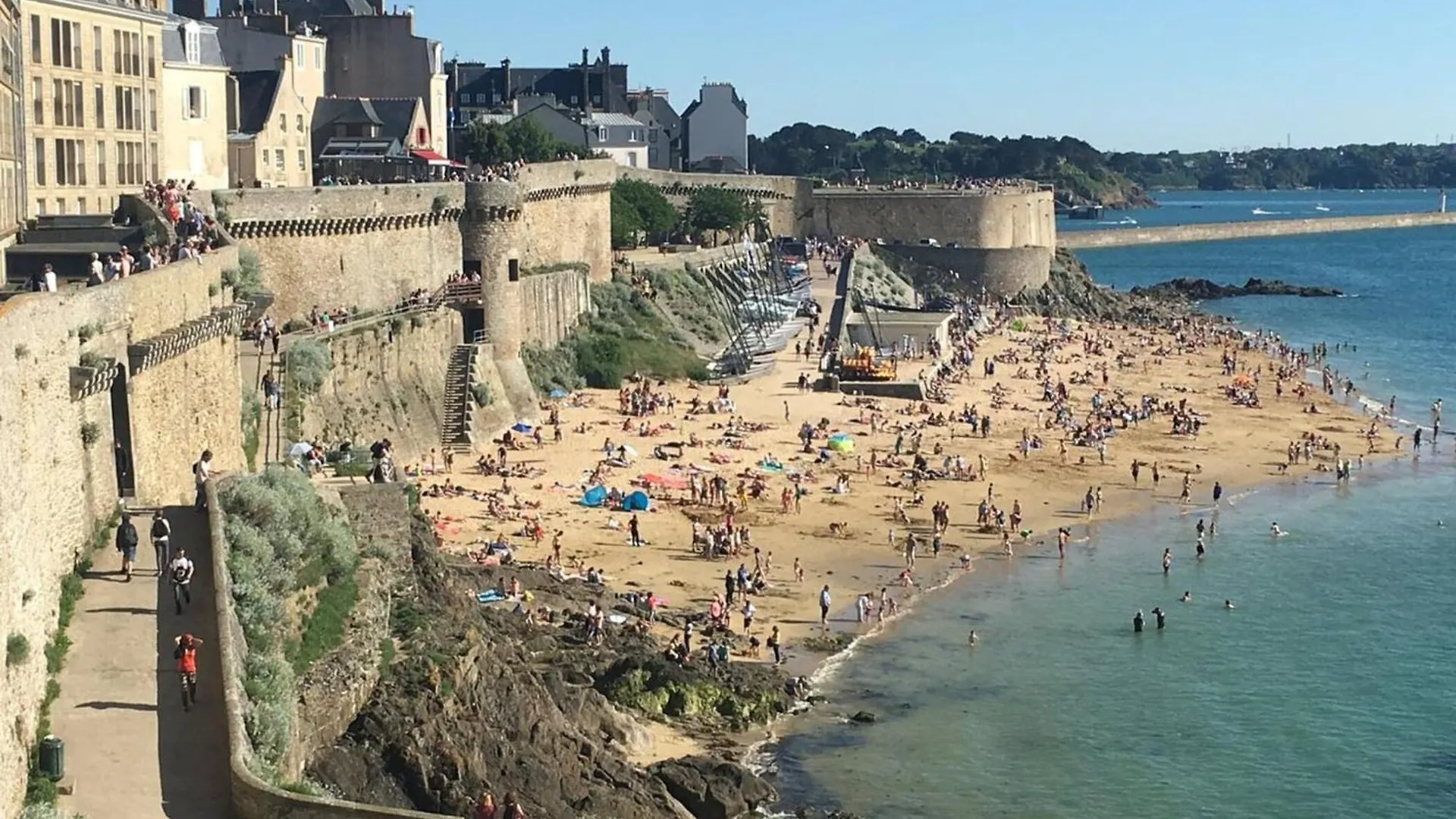 Apartamento Holiday Home In Parame Near Saint-Malo Beaches
