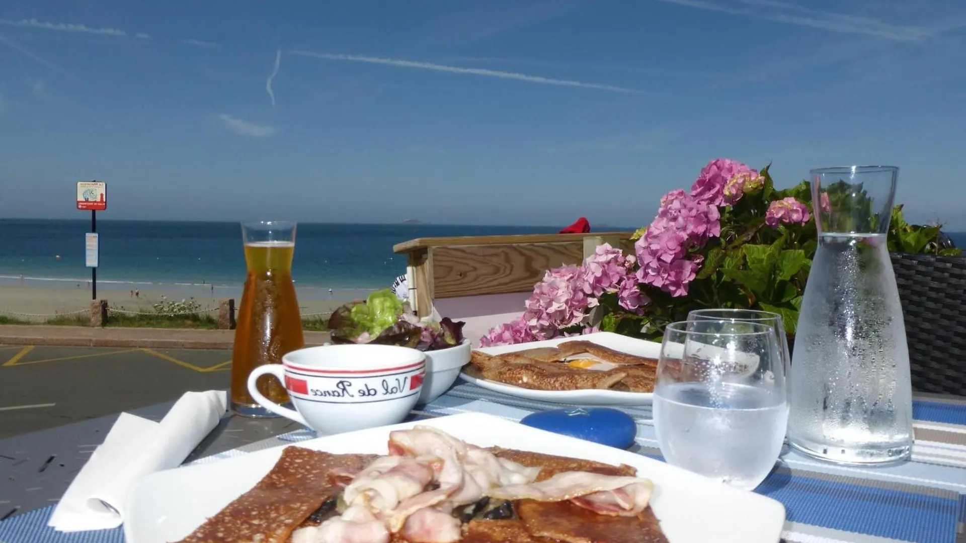 Holiday Home In Parame Near Saint-Malo Beaches